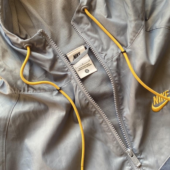 Nike jacket, light blue - Picture 2 of 3